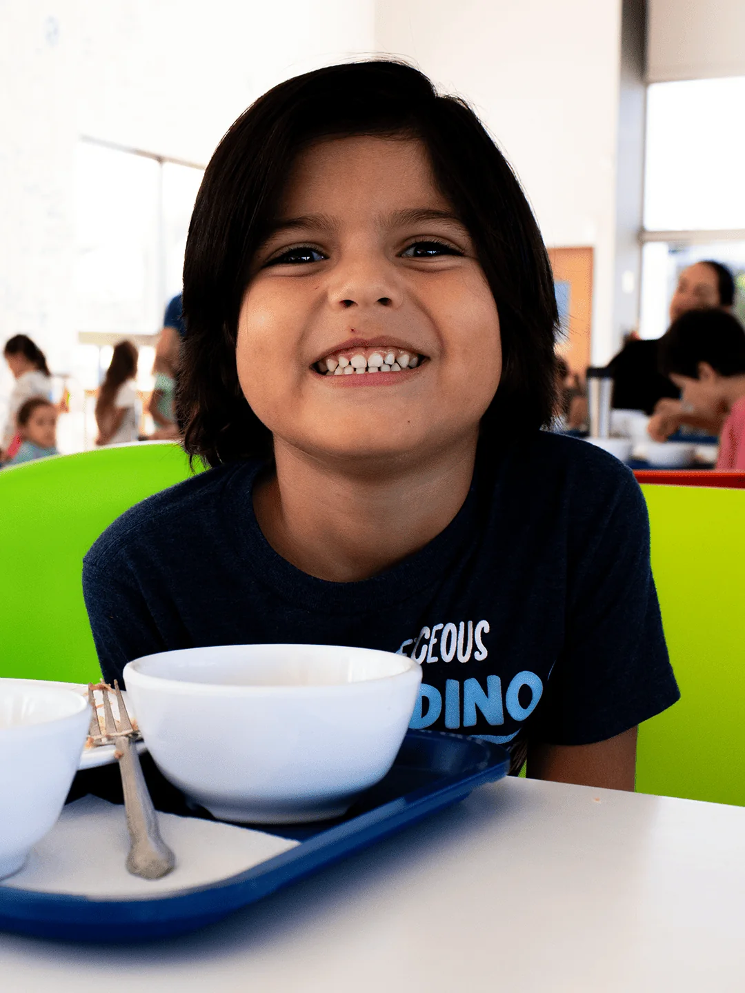 Estudiante de MAcC disfrutando sus alimentos